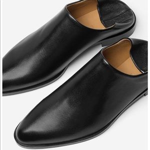 EVERLANE modern Babo, like new!